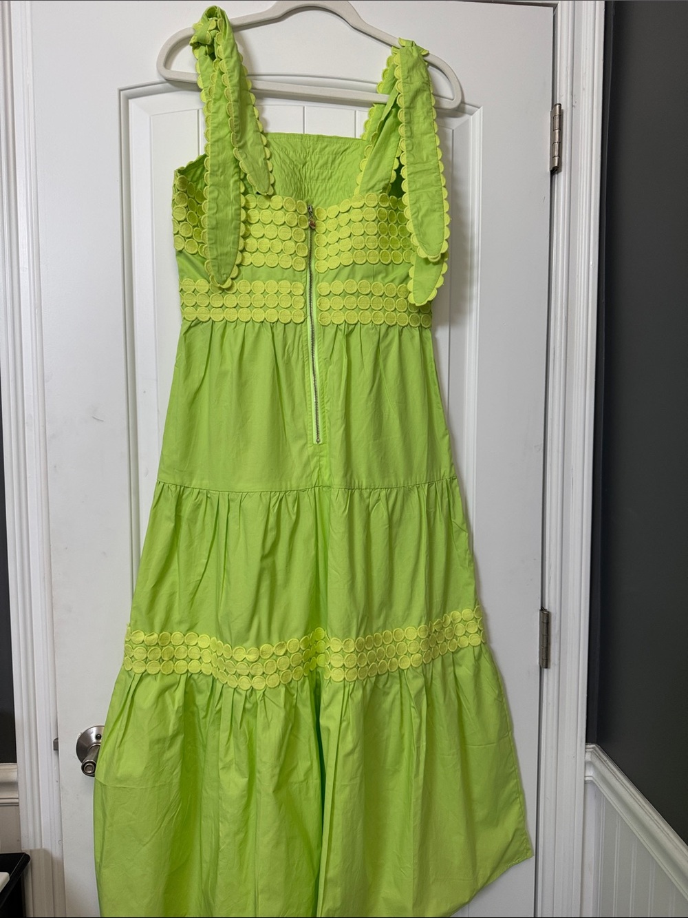 Celia B Gunnar Neon Lime Tiered Dress with Decorative Trim NWT - Medium - Picture 5 of 6